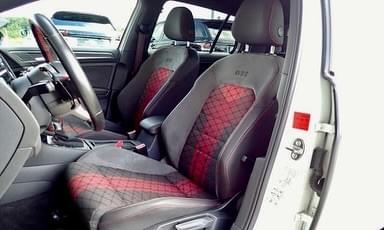 VOLKSWAGEN GOLF 7.5 GTI TCR – 290 CH DSG7 – PURE WHITE 