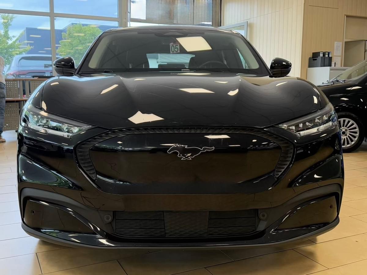 FORD MUSTANG MACH-E 100 % ÉLECTRIQUE – 269 CH – PROPULSION – IRIDIUM BLACK MICA