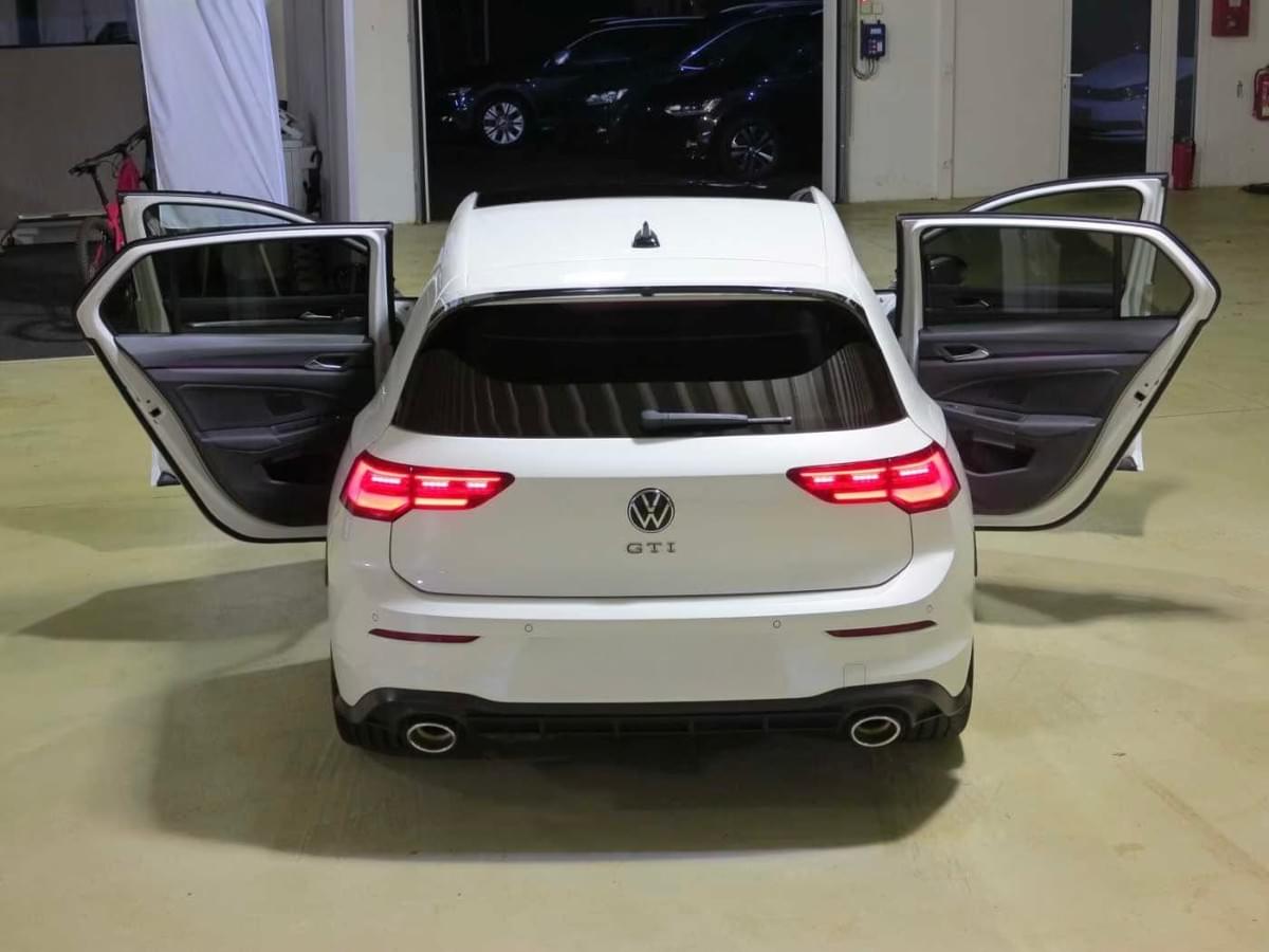 VOLKSWAGEN GOLF 8 GTI CLUBSPORT 2.0 TSI 300 CH DSG7