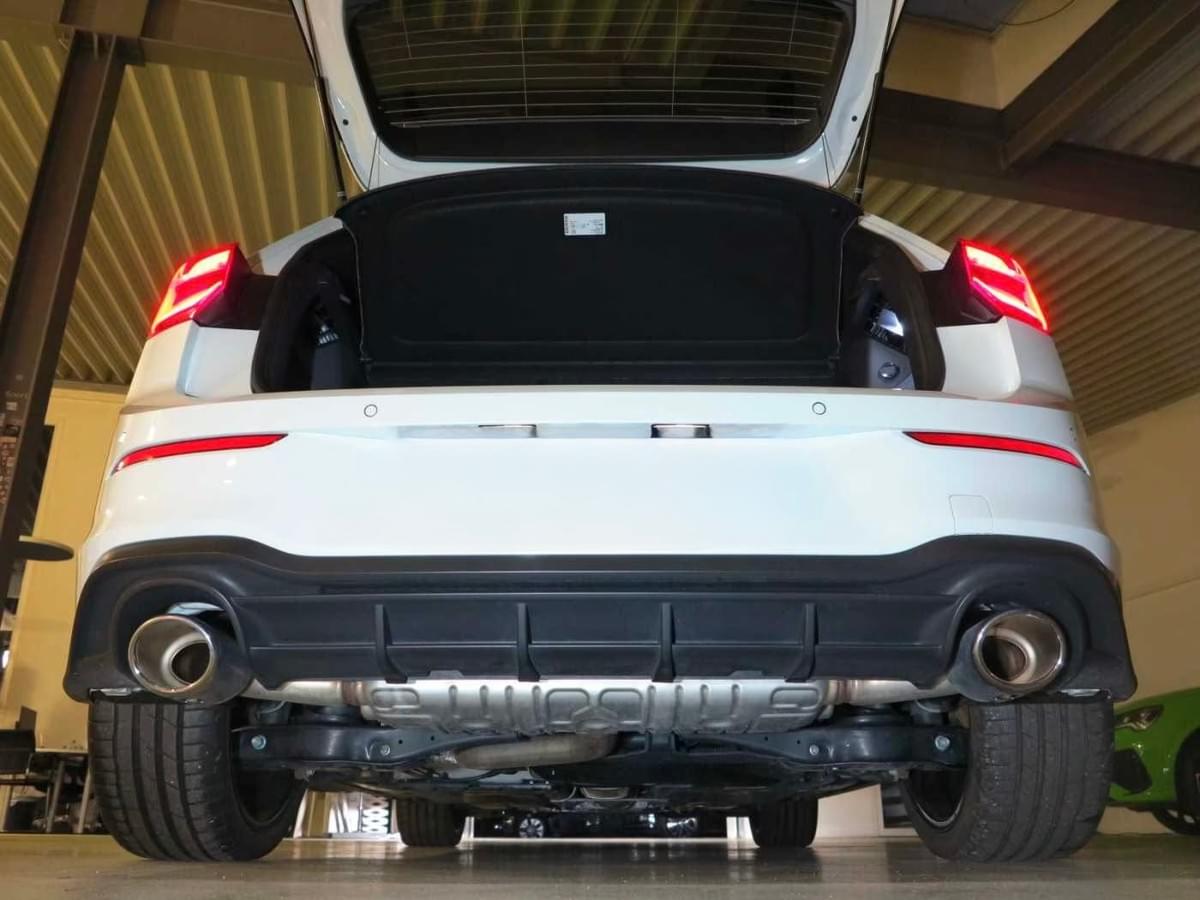 VOLKSWAGEN GOLF 8 GTI CLUBSPORT 2.0 TSI 300 CH DSG7