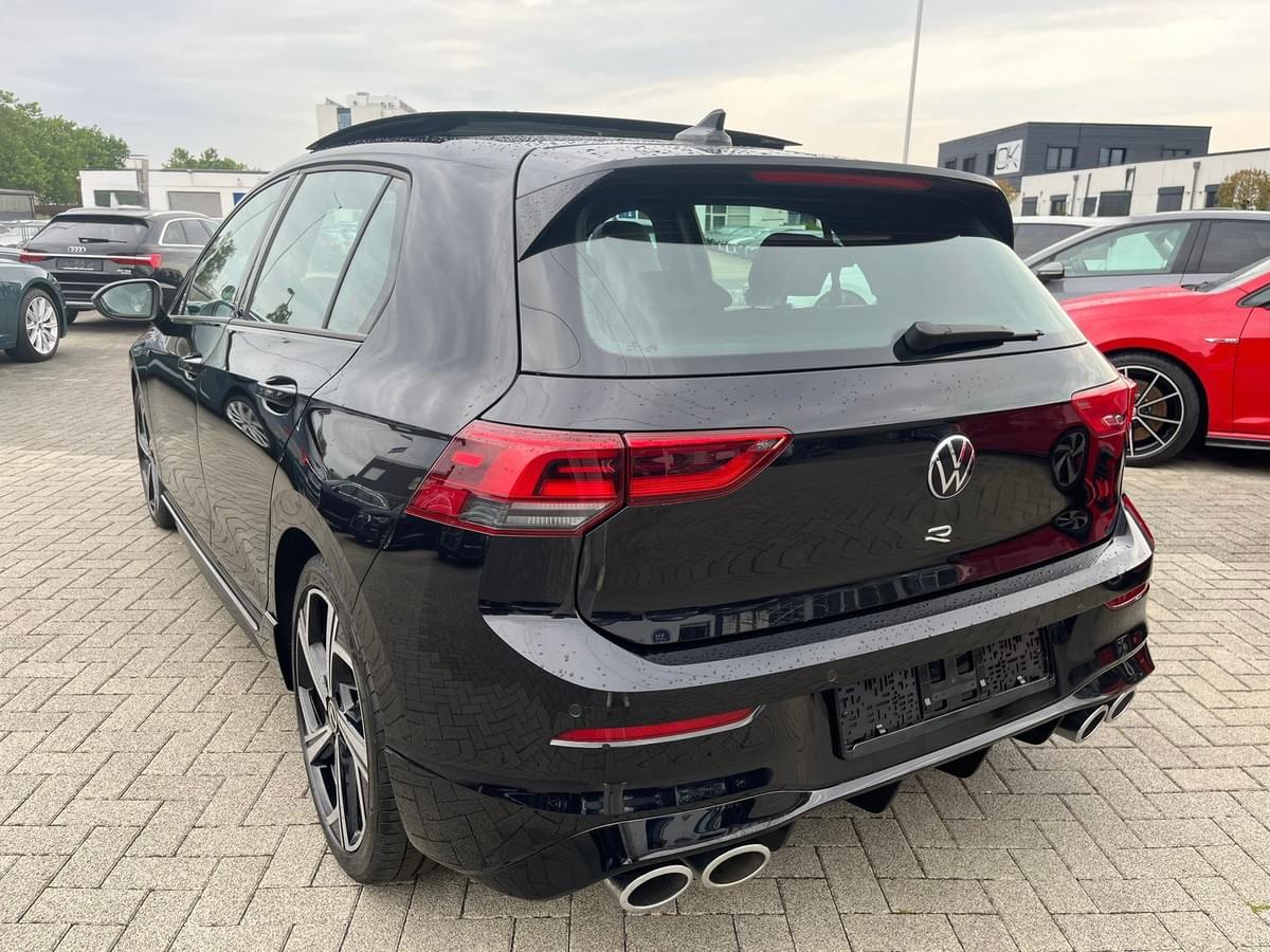 VOLKSWAGEN GOLF 8R – 2.0 TSI 320 CH DSG7 – 4MOTION – NOIR