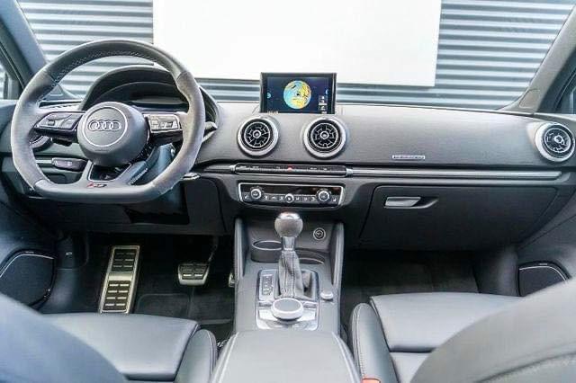 AUDI RS3 BERLINE 2.5 TFSI QUATTRO – 400 CH – FULL BLACK EDITION  