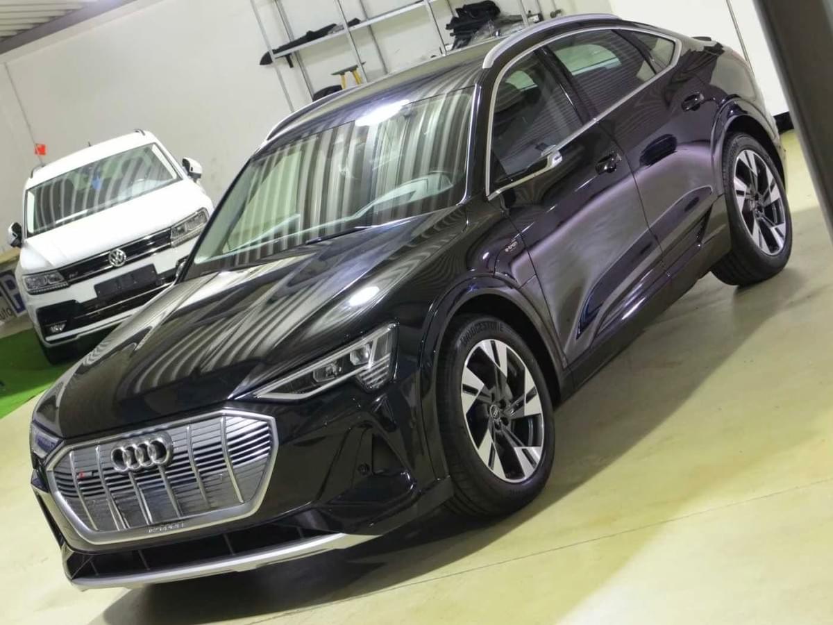 AUDI E-TRON SPORTBACK 55 QUATTRO – 408 CH – S LINE – 100 % ÉLECTRIQUE