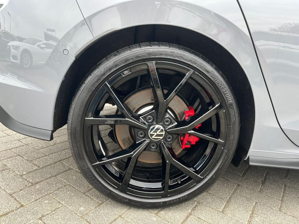VOLKSWAGEN GOLF 8 GTI CLUBSPORT