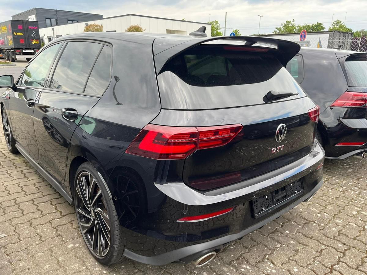Volkswagen Golf 8 GTI Clubsport – 300 ch – Full Black