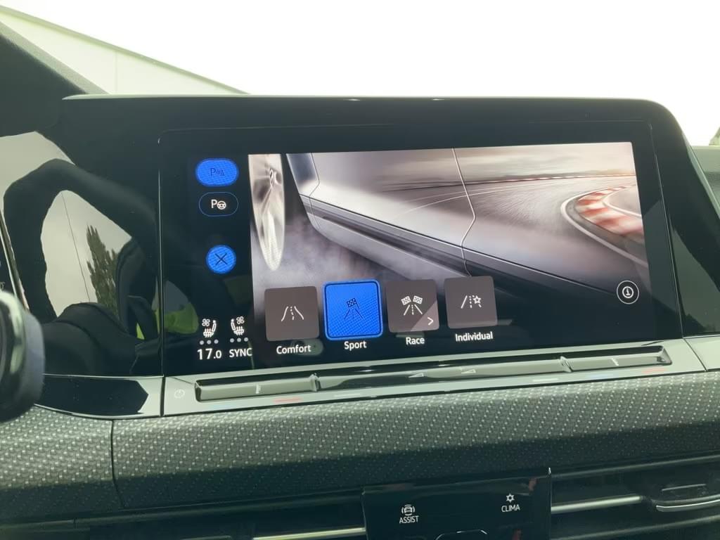 VOLKSWAGEN GOLF 8 R FULL BLACK 2.0 TSI 320 CH