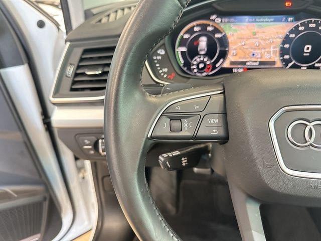 AUDI Q5 50 TFSI e S LINE – 299 ch – HYBRIDE RECHARGEABLE – S TRONIC 7 – BLANC IBIS
