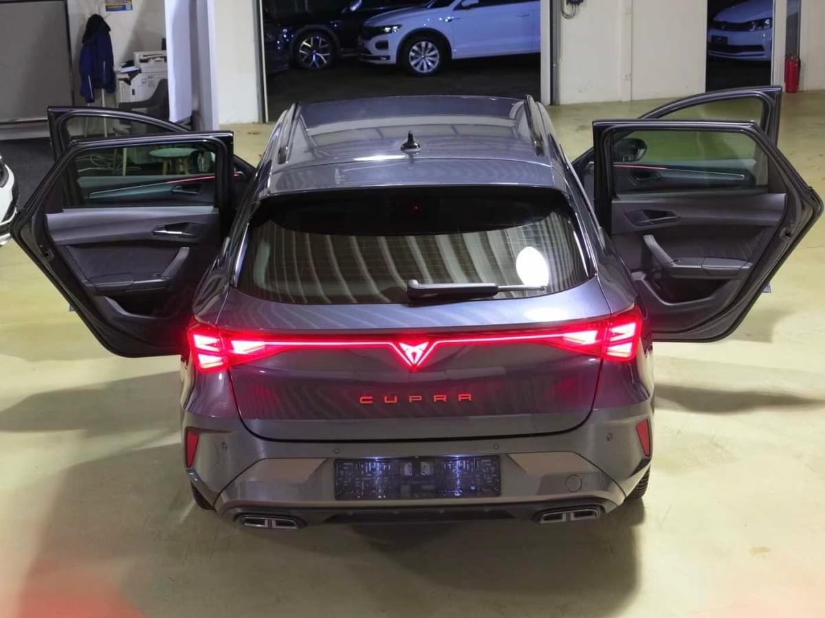 CUPRA LEON SPORTSTOURER 2.0 TDI 150 CH – DSG