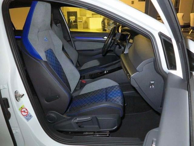 VOLKSWAGEN GOLF 8 R PERFORMANCE 2.0 TSI – 320 ch – AKRAPOVIC