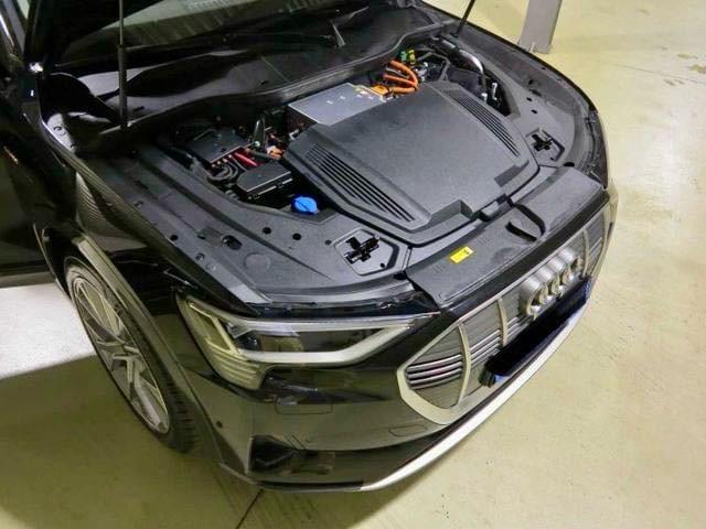 AUDI E-TRON SPORTBACK 55 Quattro – 408 ch – Black Edition – Full Électrique