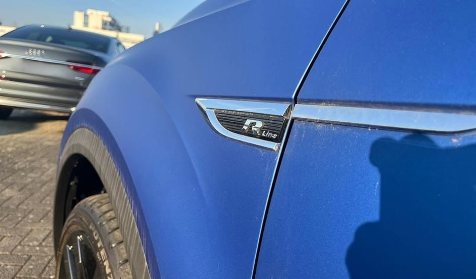 VOLKSWAGEN T-ROC CABRIOLET R-LINE – 150 CH DSG7 – BLUE PLUS