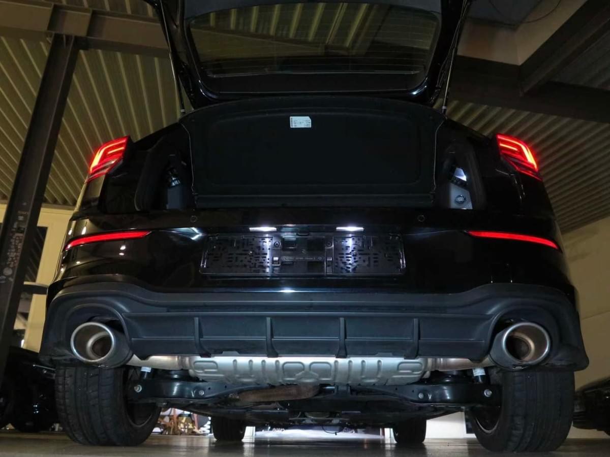 VOLKSWAGEN GOLF 8 GTI CLUBSPORT 2.0 TSI 300 CH – DSG – NOIR