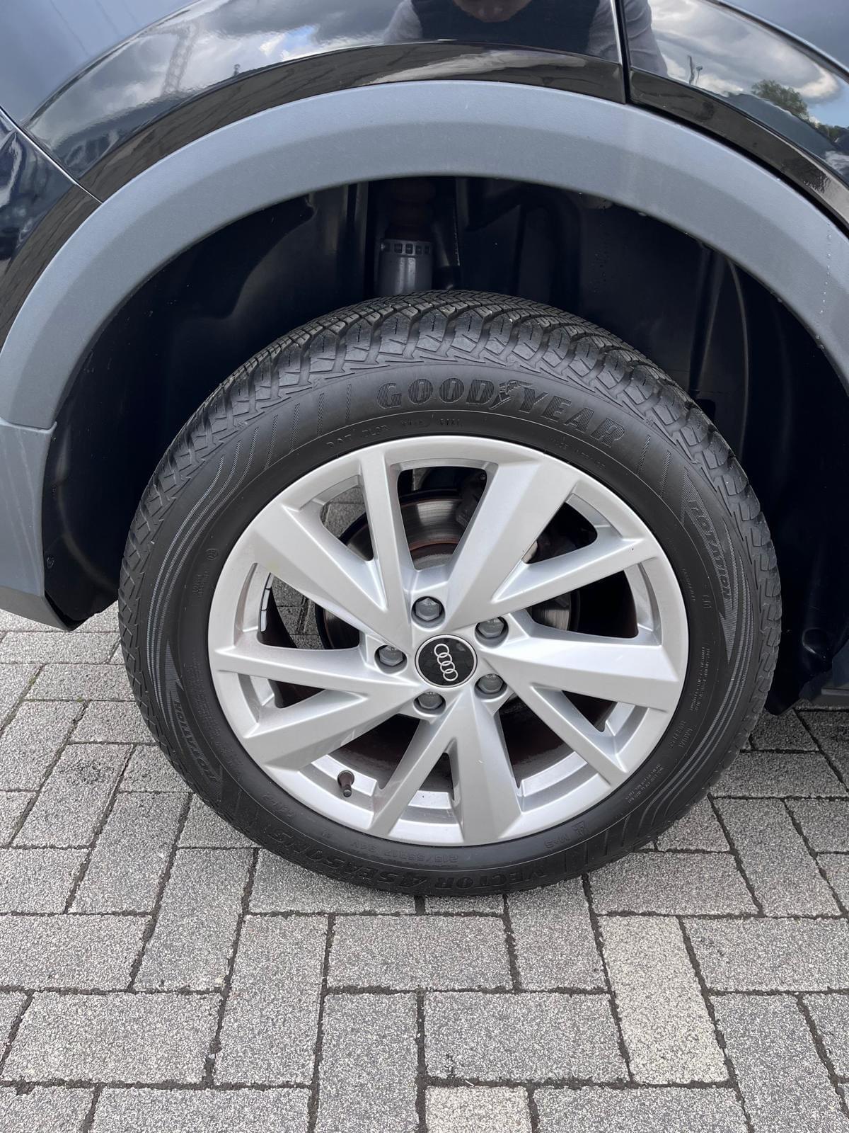 AUDI Q2 35 TFSI S TRONIC