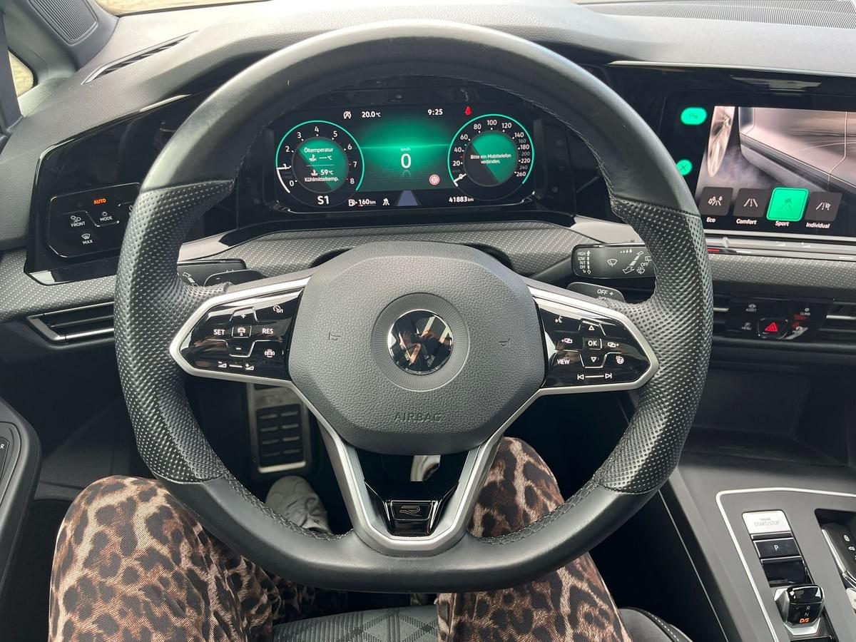 VW GOLF 8 R-LINE eTSI DSG7 – 150CH