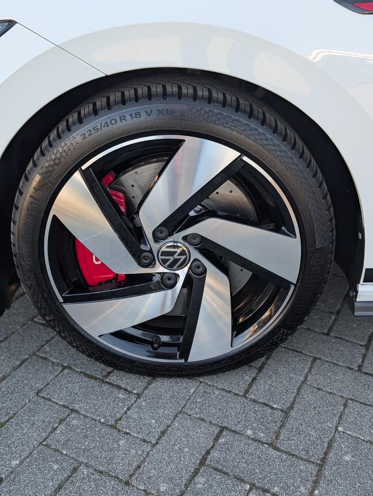 VOLKSWAGEN GOLF 8 GTI CLUBSPORT