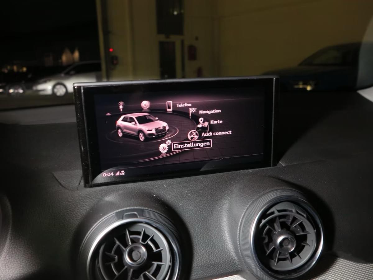 AUDI Q2 35 TFSI S TRONIC