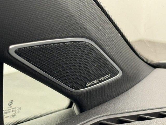 VOLKSWAGEN GOLF 8 R PERFORMANCE – 320 CH – DSG – 4MOTION – AKRAPOVIC