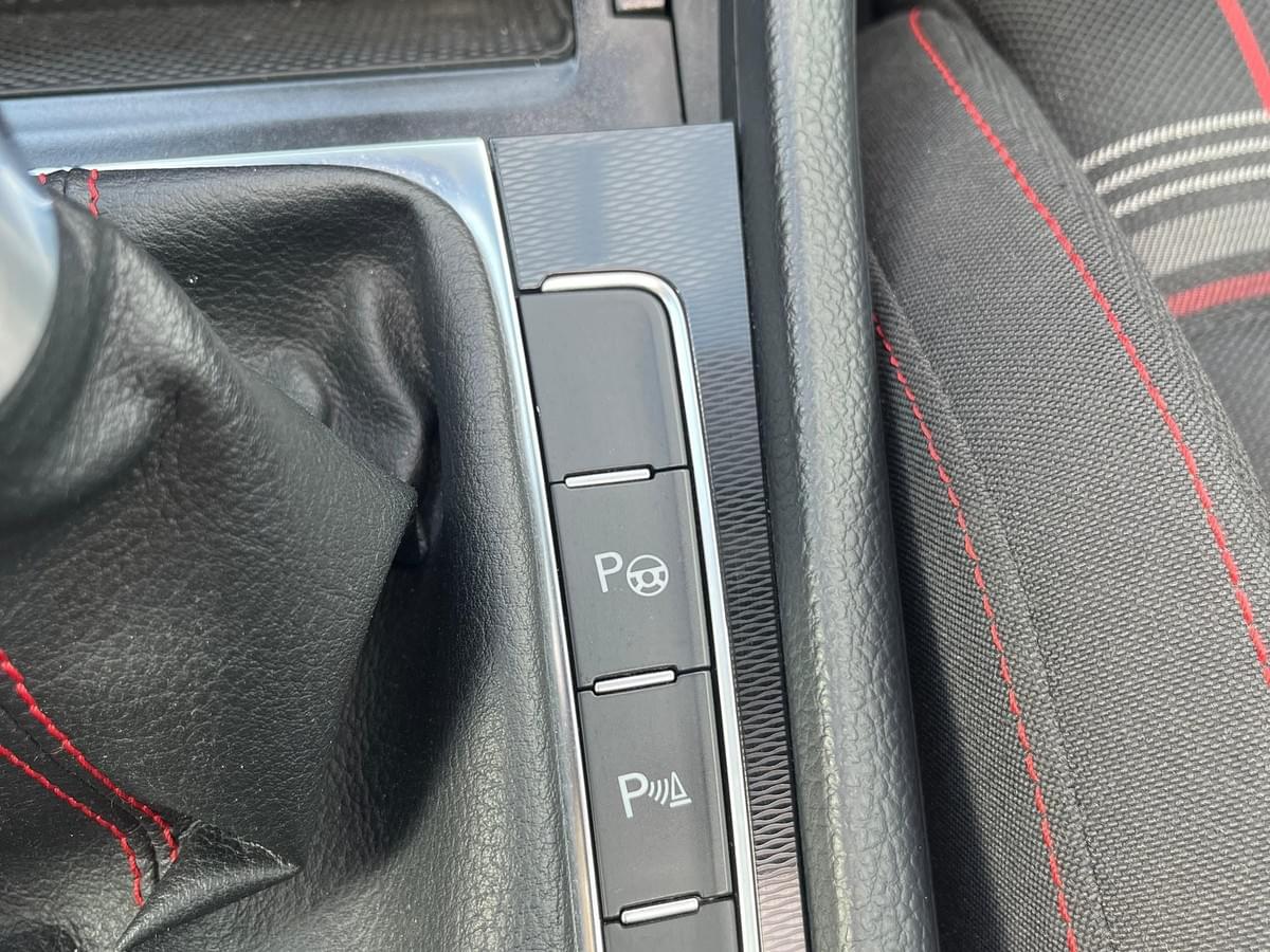 VOLKSWAGEN GOLF VII GTI 2.0 TSI PERFORMANCE 