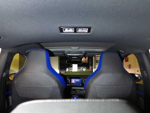 VOLKSWAGEN GOLF 8 R PERFORMANCE 2.0 TSI – 320 ch – AKRAPOVIC