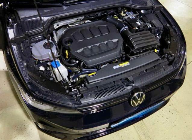 VOLKSWAGEN GOLF 8 R DSG7 4MOTION – 320CH – FULL BLACK