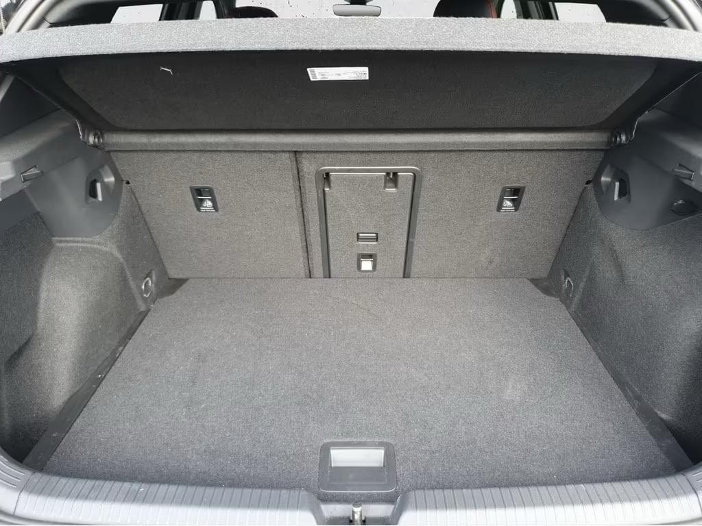 VOLKSWAGEN GOLF 8 GTI CLUBSPORT – 2.0 TSI 300 CH – DSG – FULL BLACK