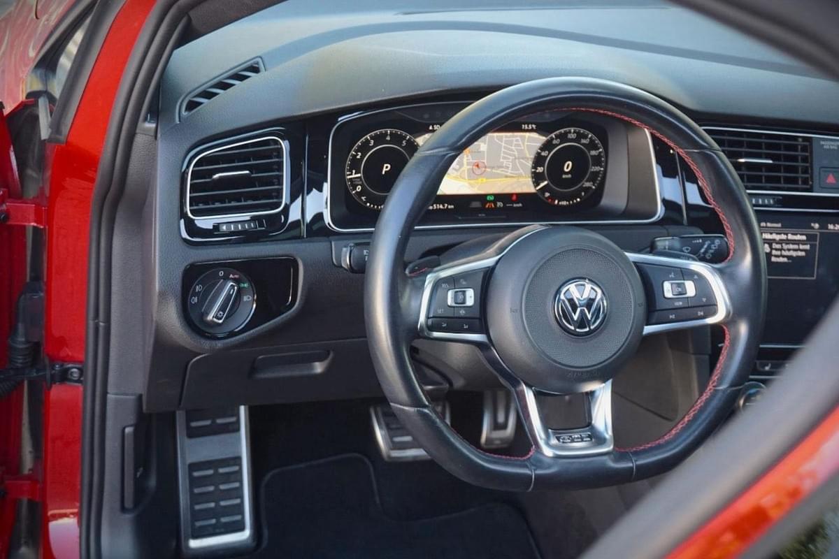 VOLKSWAGEN GOLF 7.5 GTI – 2.0 TSI 245 CH – DSG7 – RED TORNADO 