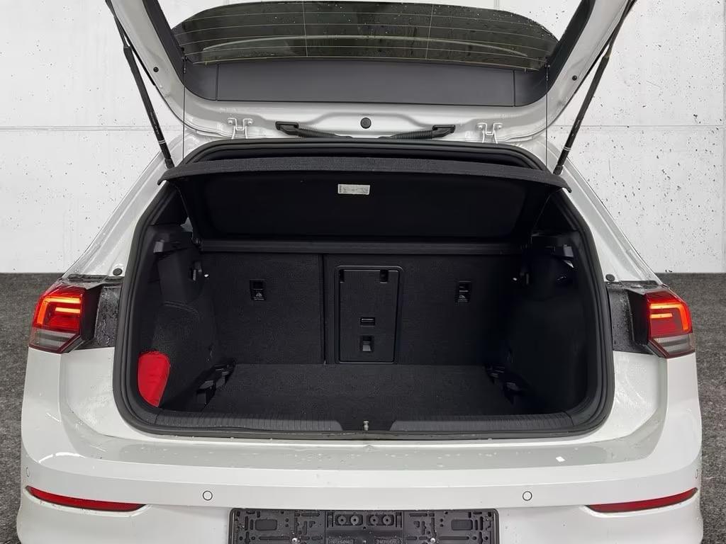 VOLKSWAGEN GOLF VIII GTI CLUBSPORT – 2.0 TSI 300 CH – DSG7 – PURE WHITE