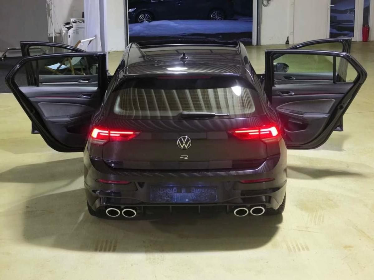 VOLKSWAGEN GOLF 8 R 2.0 TSI 320 CH – DSG – 4MOTION – NOIR