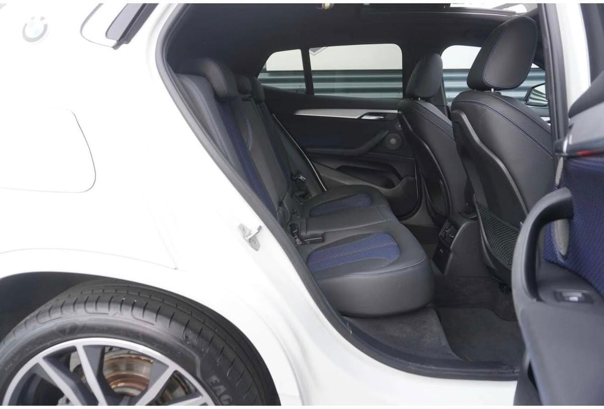 BMW X2 sDrive20i M SPORT 192 CH – TOIT OUVRANT PANORAMIQUE – HARMAN KARDON