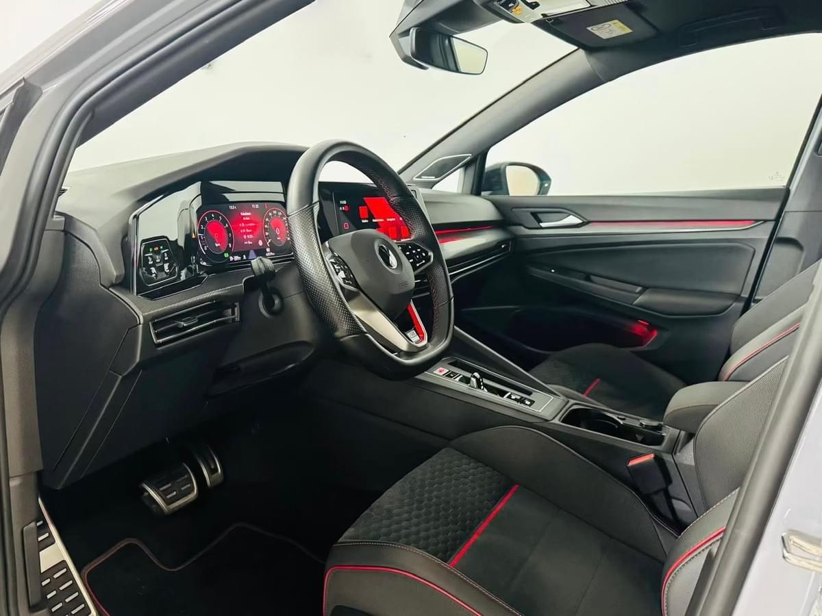 VOLKSWAGEN GOLF 8 GTI ÉDITION 45 ANNIVERSAIRE – 2.0 TSI 300 CH – DSG