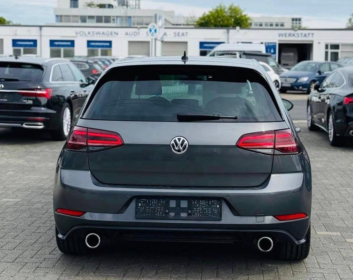 Volkswagen Golf 7.5 GTI Performance – 245 ch DSG7 – Gris métallisé
