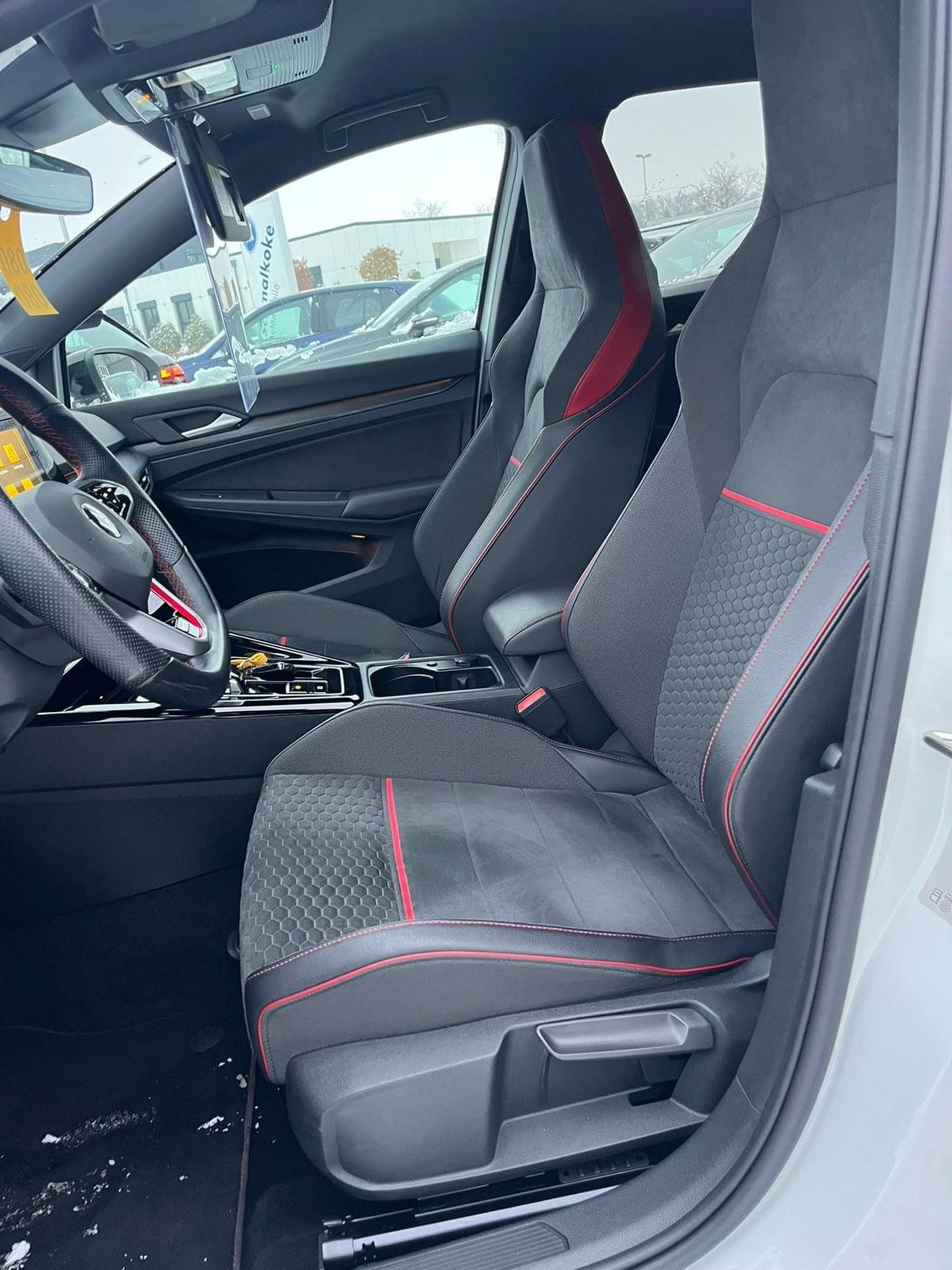 VOLKSWAGEN GOLF 8 GTI CLUBSPORT 300 CH DSG7