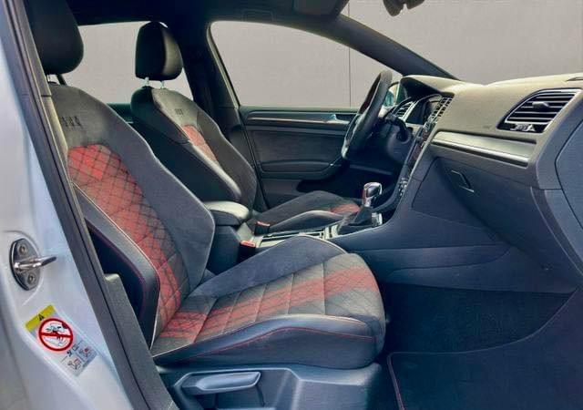 VOLKSWAGEN GOLF 7.5 GTI TCR – 290 CH – ÉDITION LIMITÉE