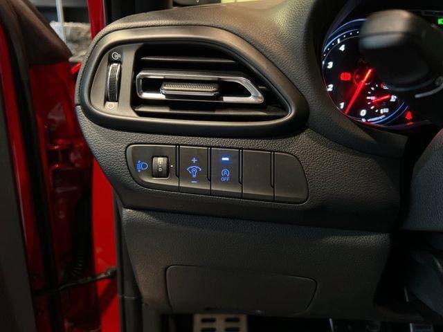 Hyundai i30N - 280ch DCT8 - Engine Red