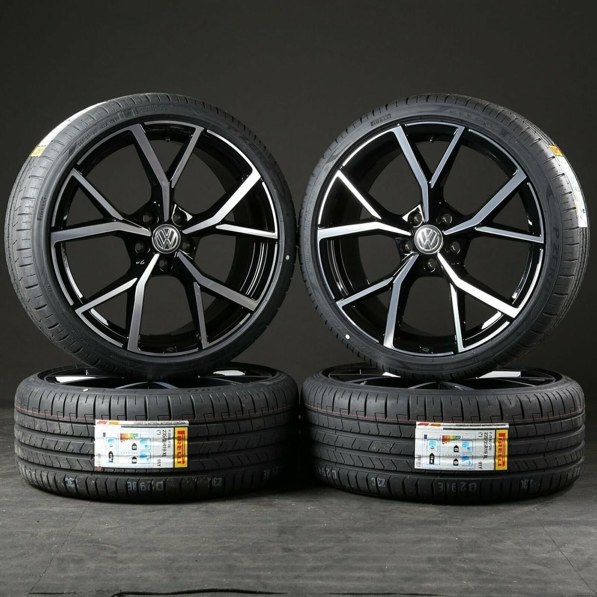 VOLKSWAGEN GOLF 8 R 2.0 TSI 320 ch DSG 4Motion