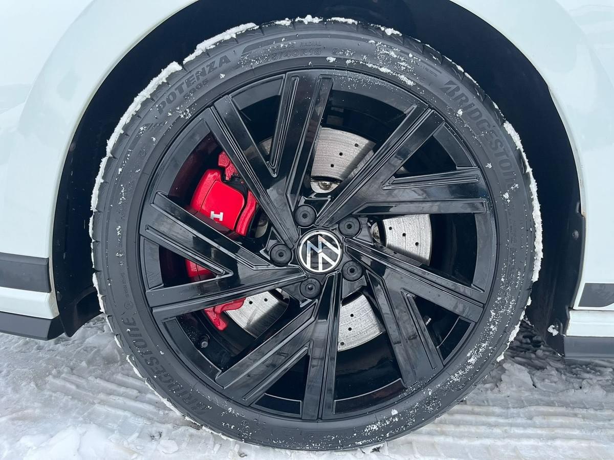 VOLKSWAGEN GOLF 8 GTI CLUBSPORT 300 CH DSG7