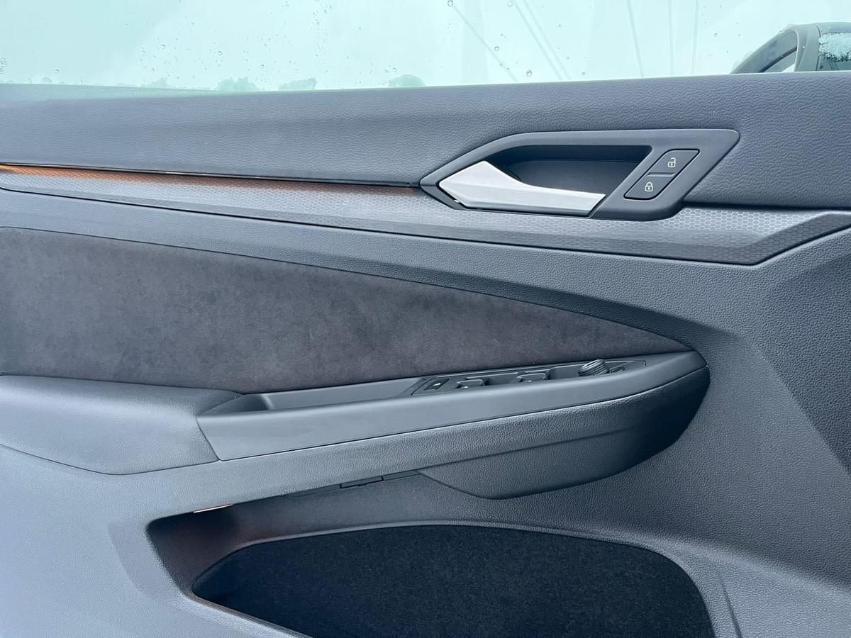 VOLKSWAGEN GOLF 8 GTI CLUBSPORT 300 CH DSG7