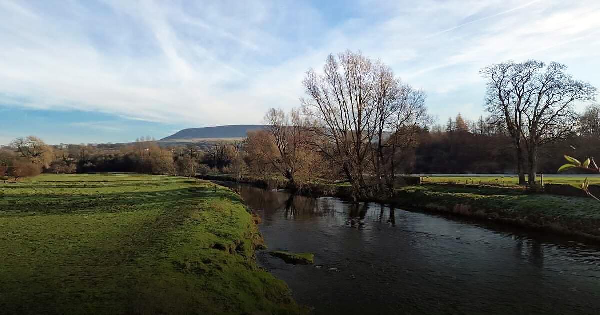 Ribble way looking towards Pendle Hill