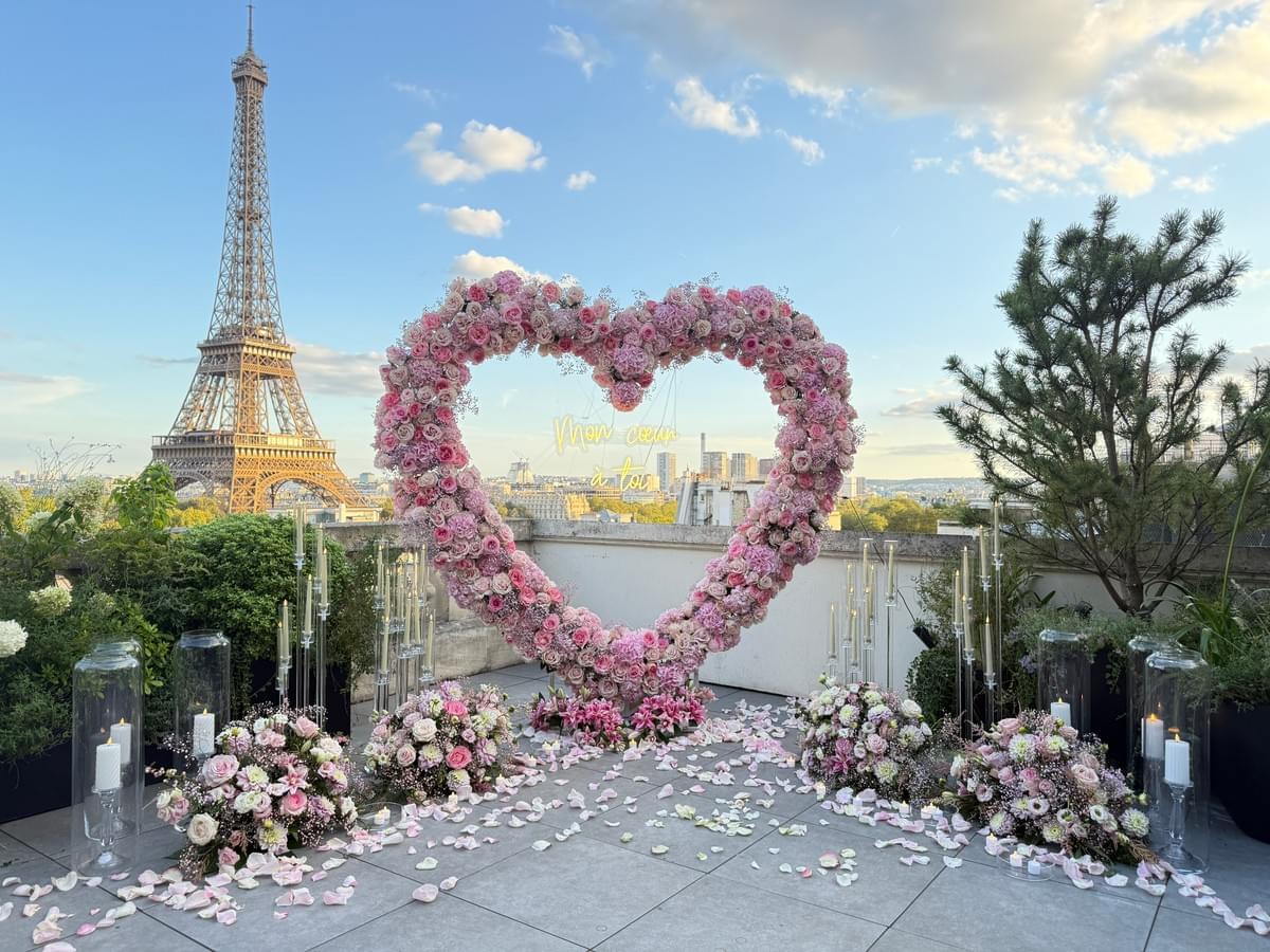 Elevate your brand events with our elegant floral displays and green plants, tailored to fit your corporate identity. Corporate Events What We Offer Flower and green plant delivery, wedding decorations, and brand events.