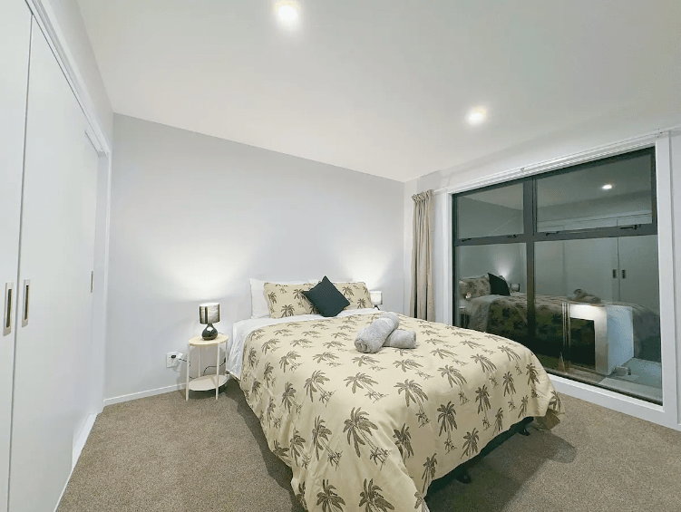 Modern & Stylish 3 BR @ Lower Hutt