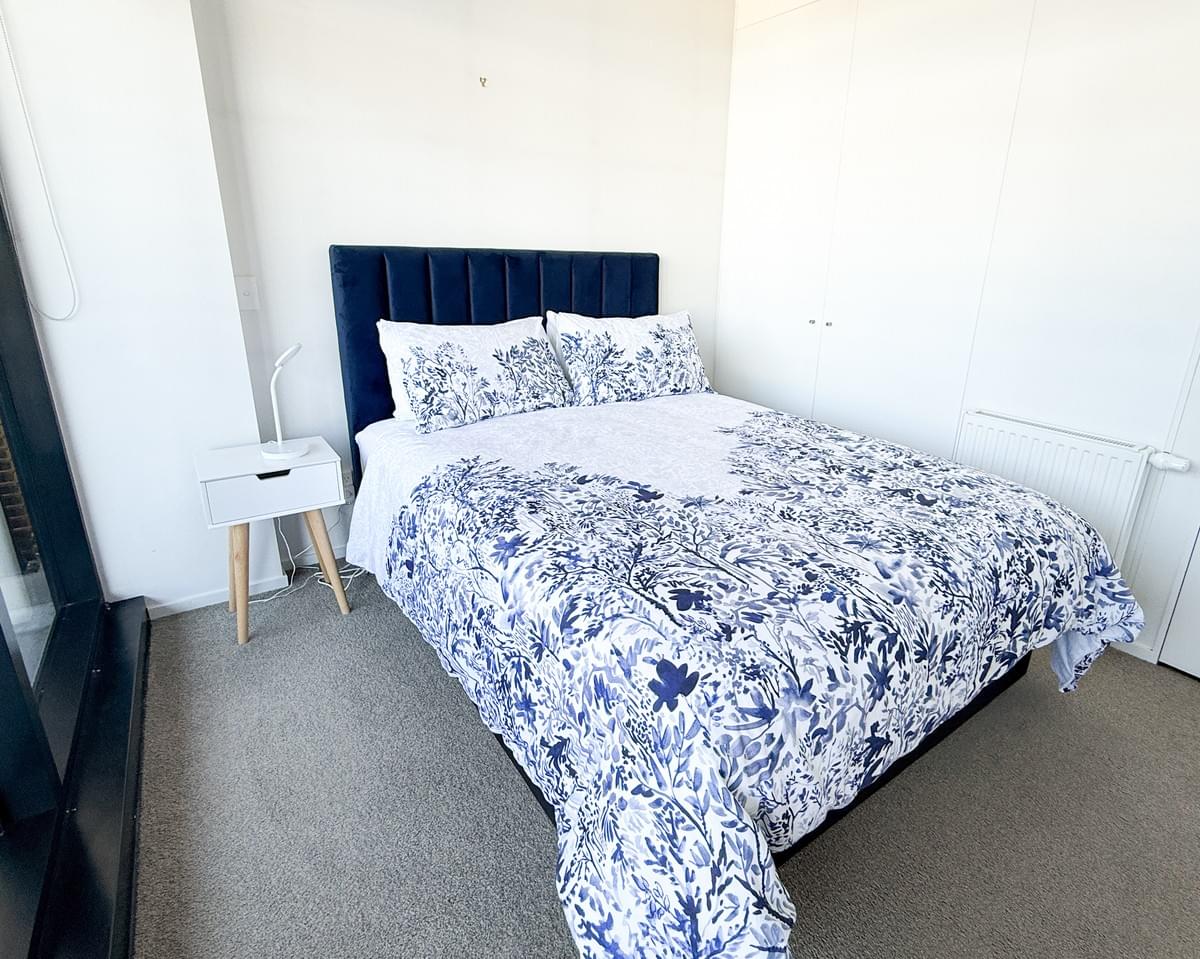 Urban Erskine | Bright and Modern 2 beds apartment