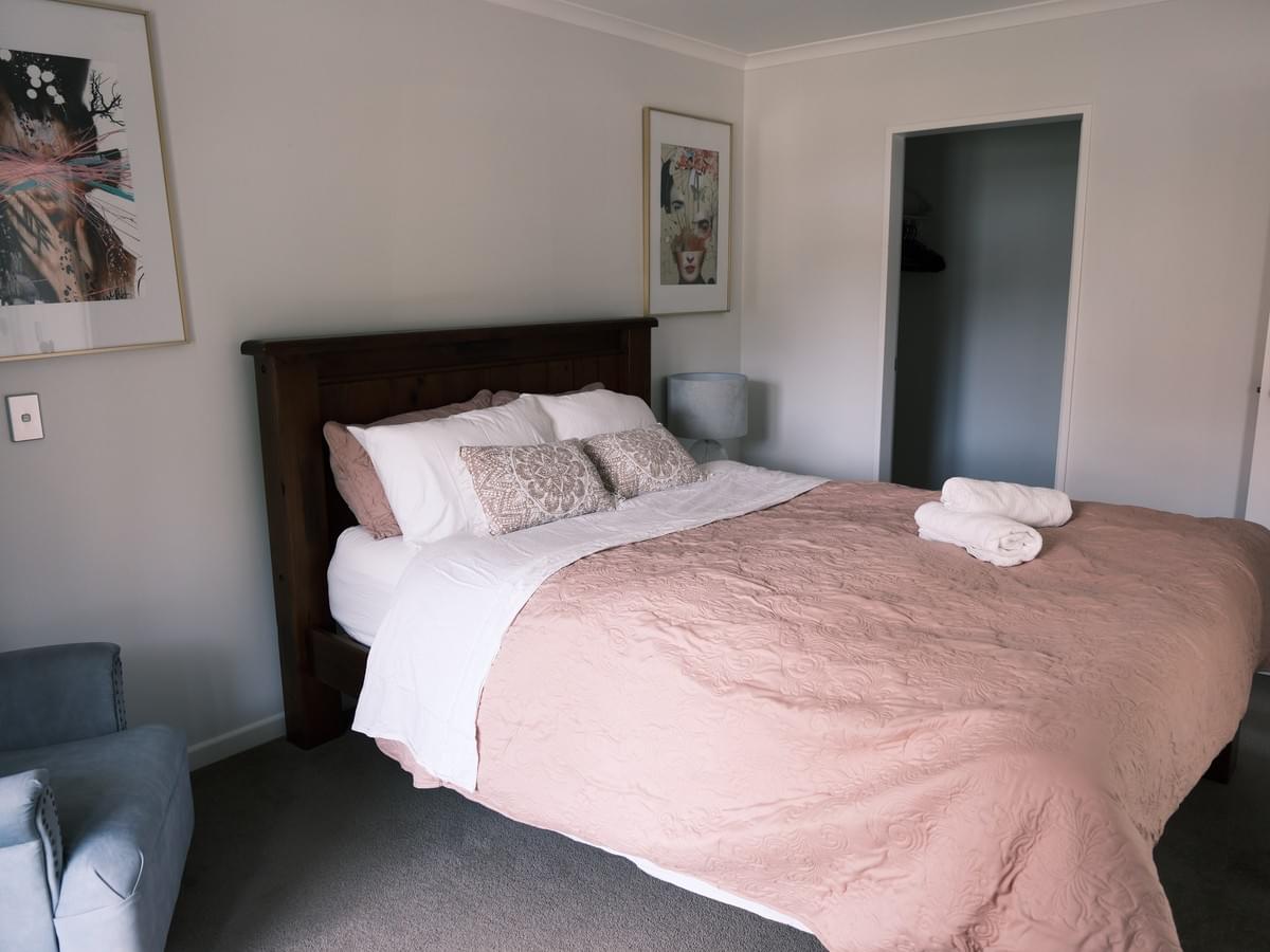 Seascape Escape | A Modern 4-Bedroom Retreat