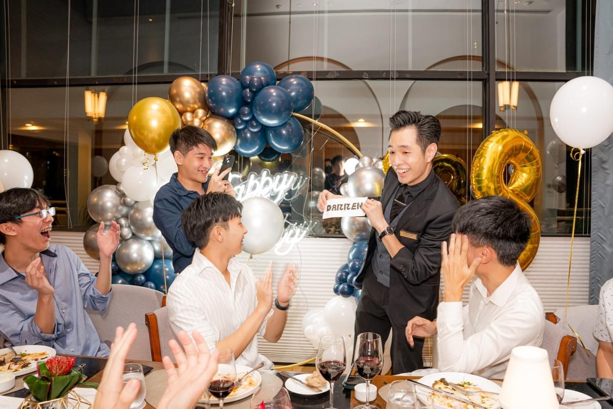 Close Up Magic & Illusionist