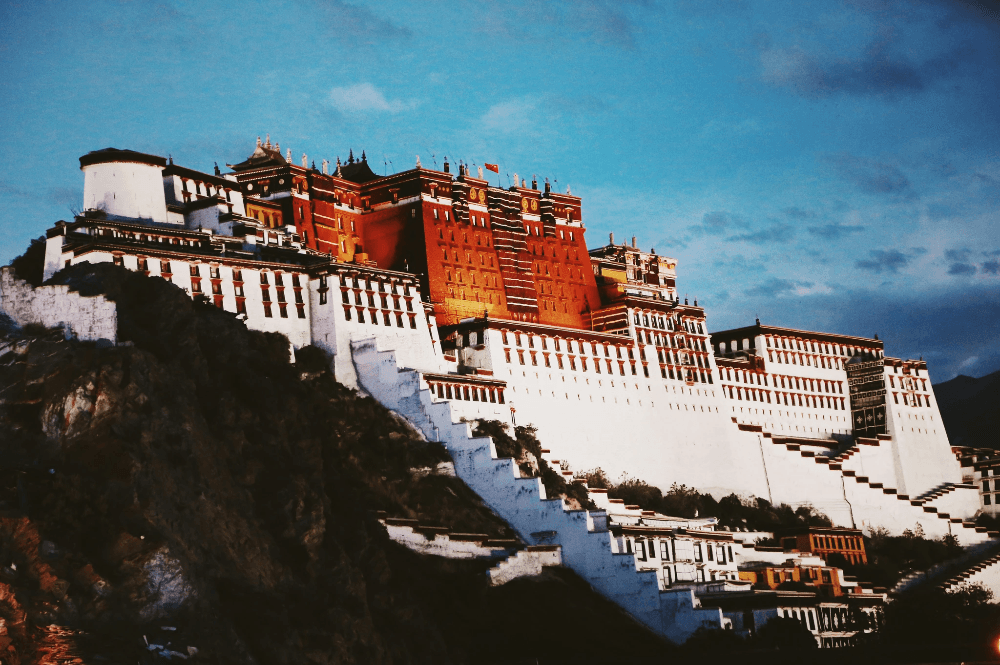 Visiting Tibet: Iconic view of Potala Palace