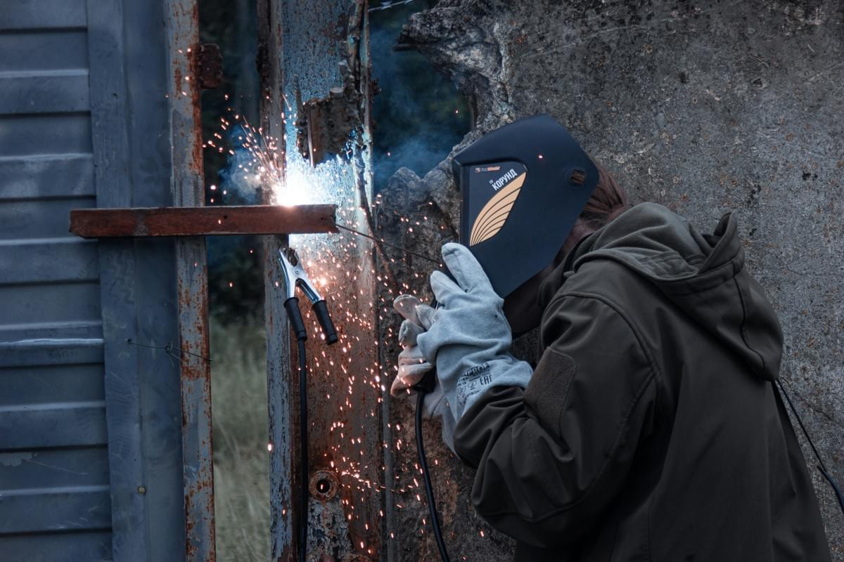 Welding Inspection process showing visual examination techniques.