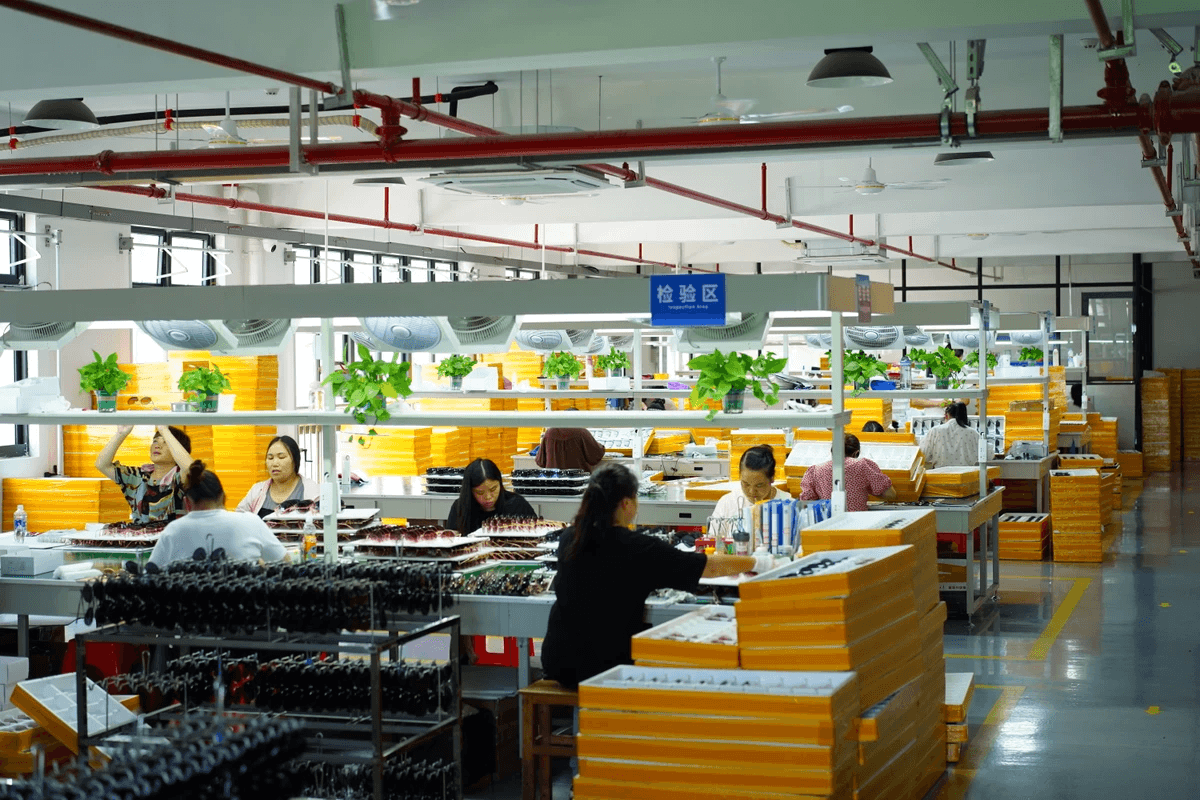 how are sunglasses made through precise assembly processes