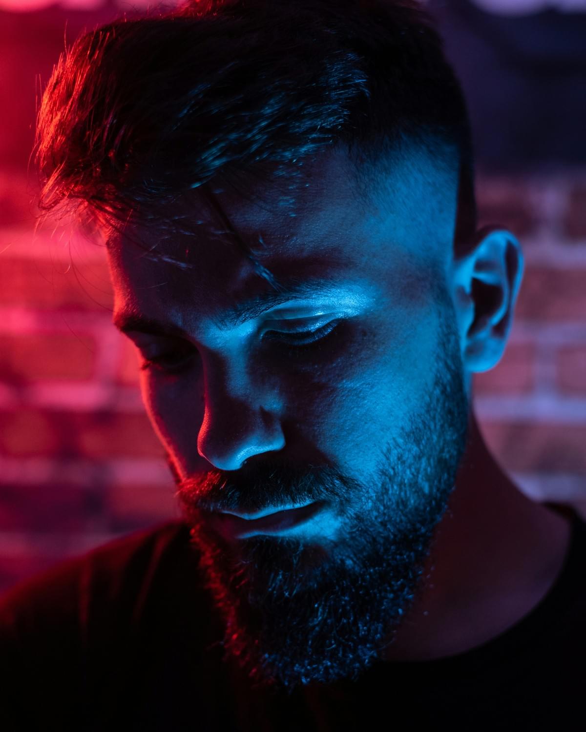 hair weaving for men enhances style and confidence