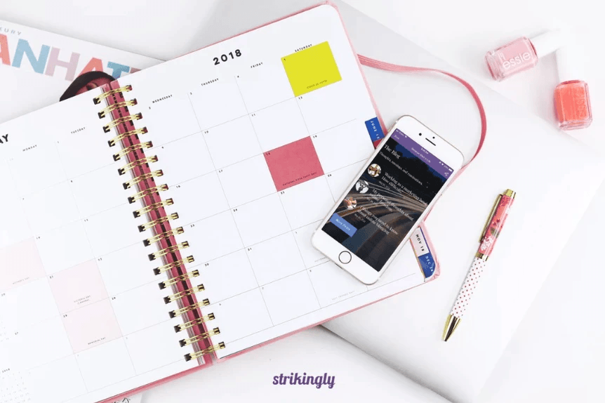 Engaging online course website interface optimized for mobile devices