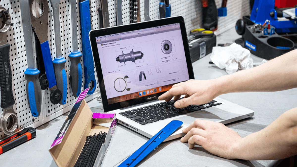 online service differentiation through unique value propositions