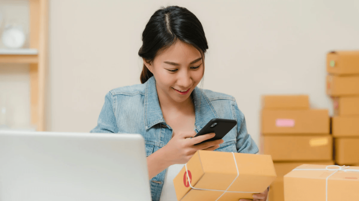 Ecommerce Packaging vs. Retail: Comparing visual appeal in physical stores